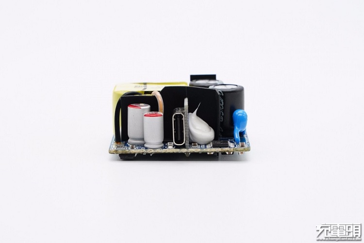 allbetPD20W充电器开箱评测：拆解篇（下）